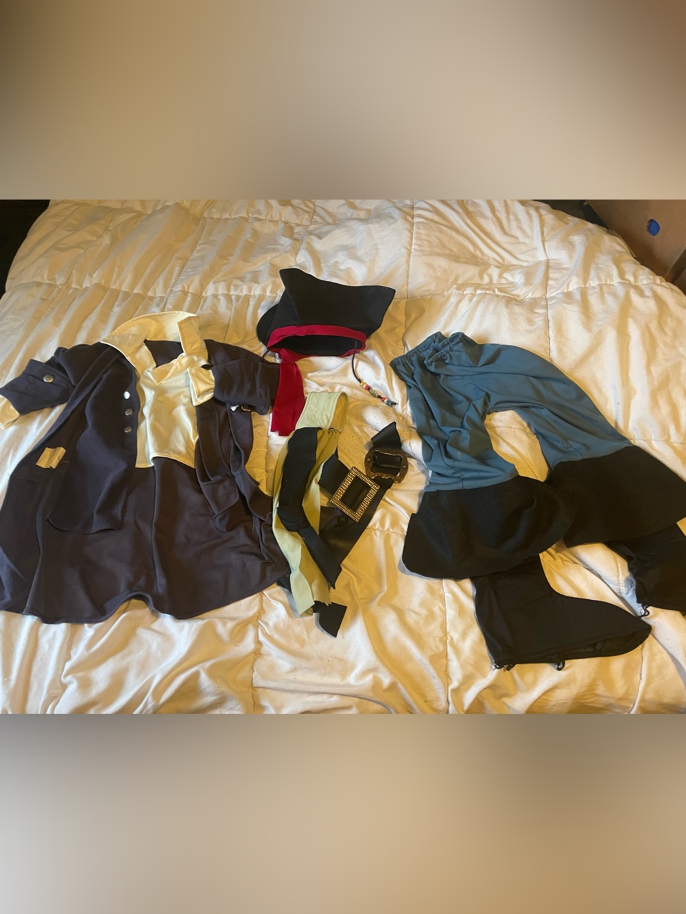 Sz 4 Pirate Costume
